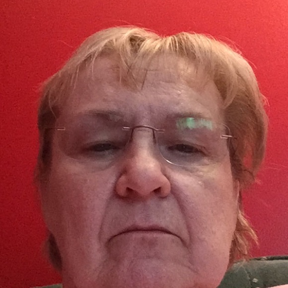 Meet your Posher, Faye - Picture 1 of 1